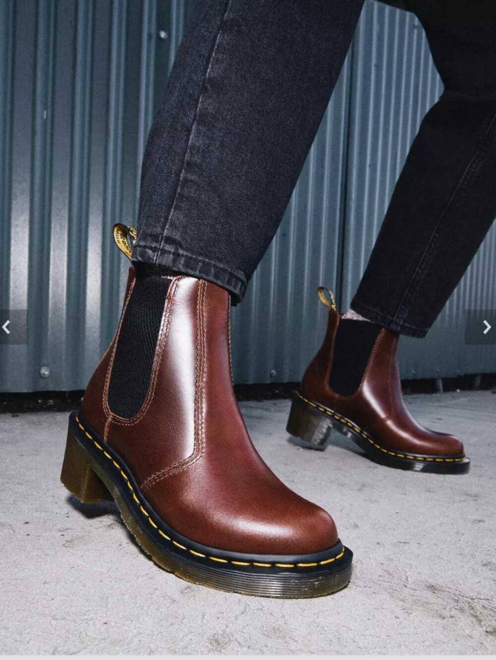 Dr. Martens Cadence Heeled Leather Chelsea Boots. Women's Size 6.